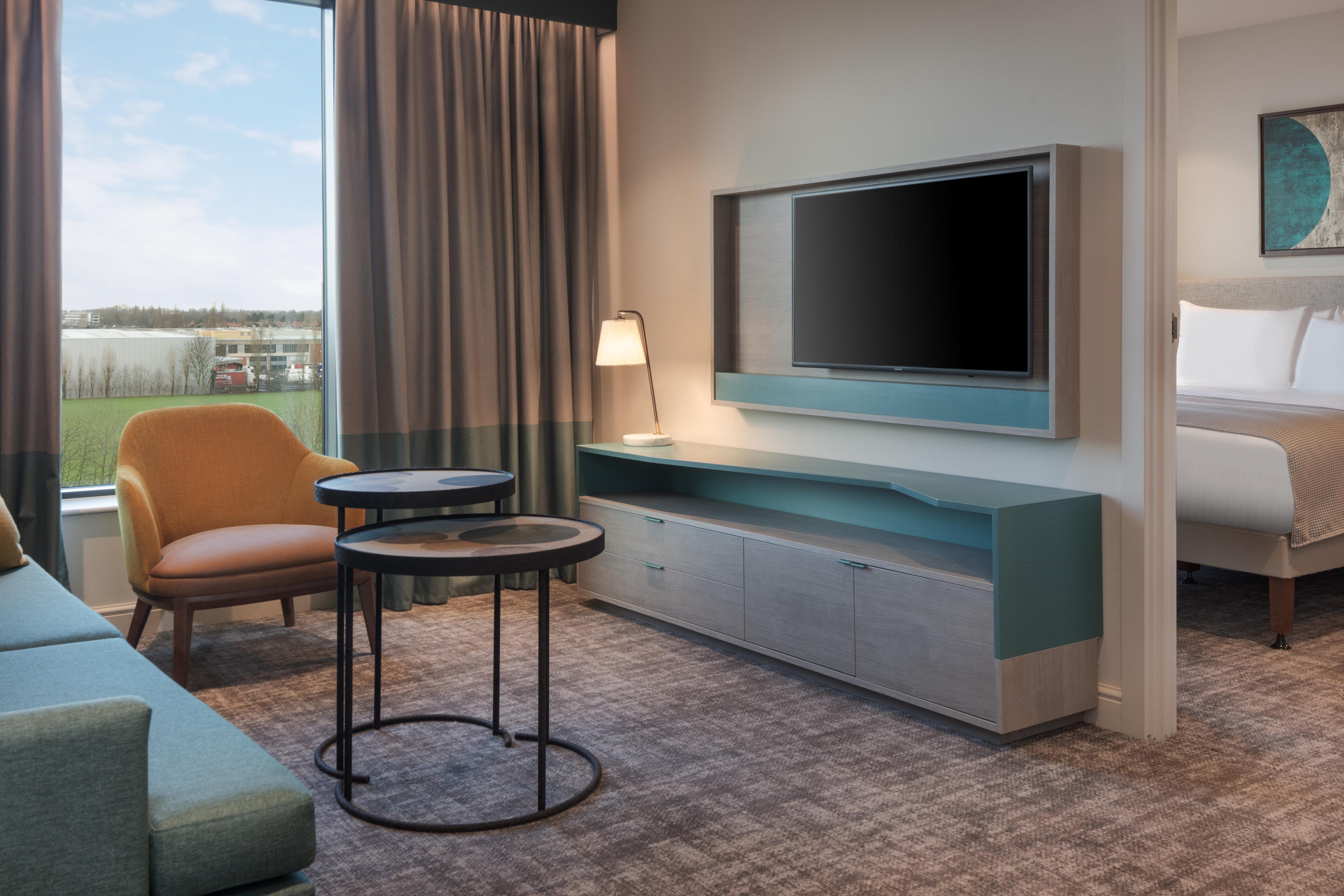Staybridge Suites London Heathrow - Bath Road, An Ihg Aparthotel Hillingdon Exterior photo