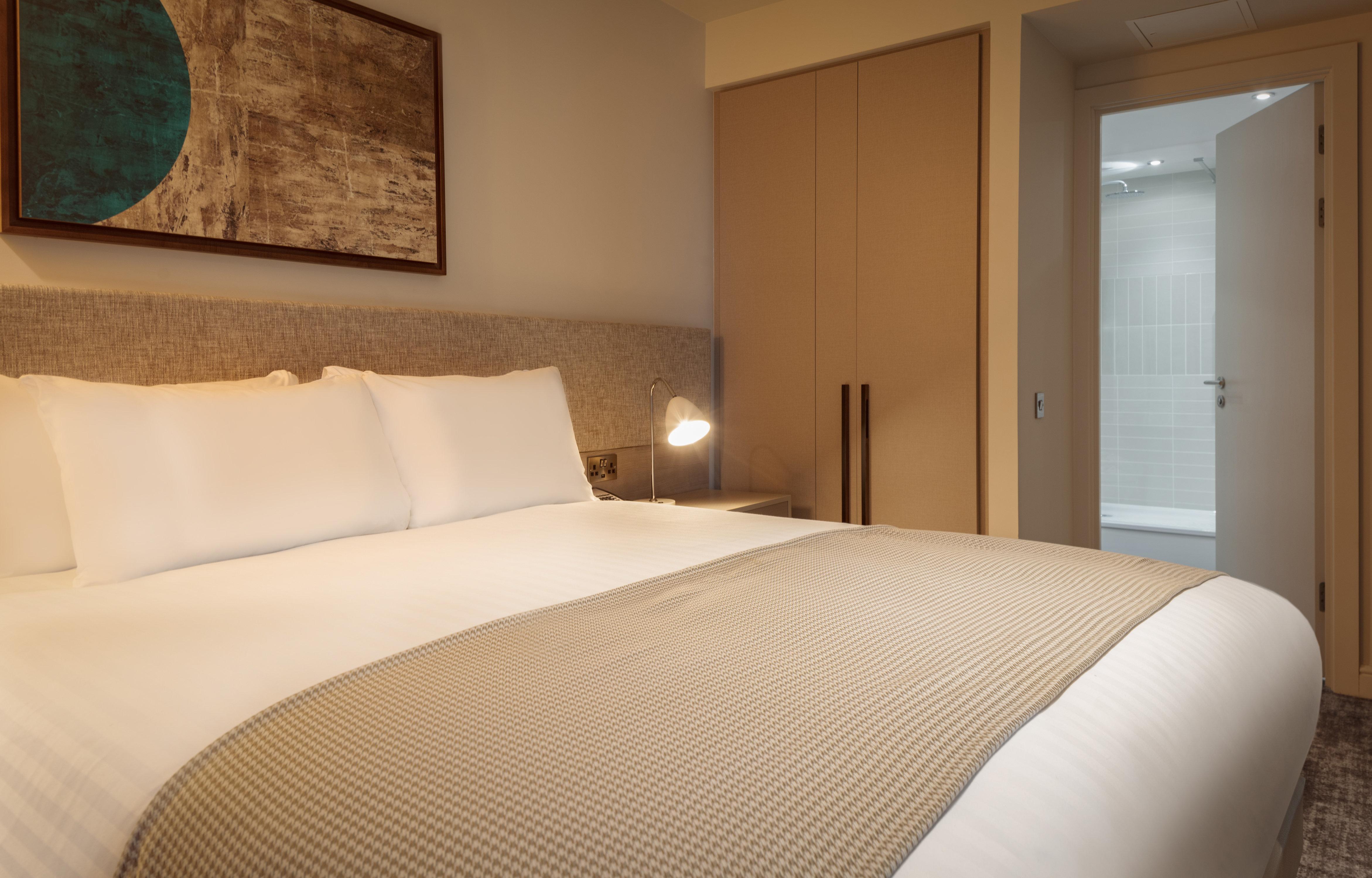 Staybridge Suites London Heathrow - Bath Road, An Ihg Aparthotel Hillingdon Exterior photo